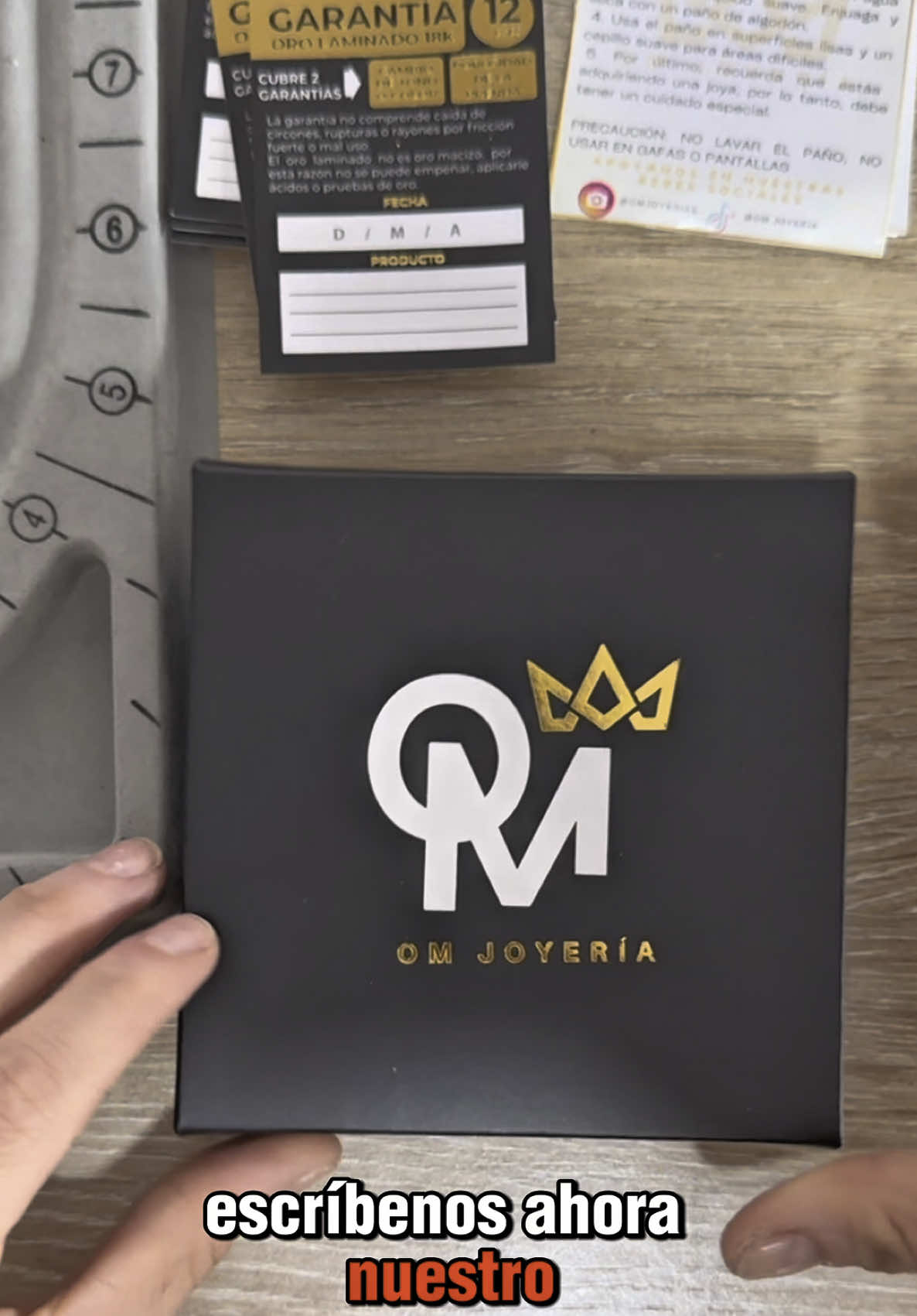 @OM JOYER&Iacute;A