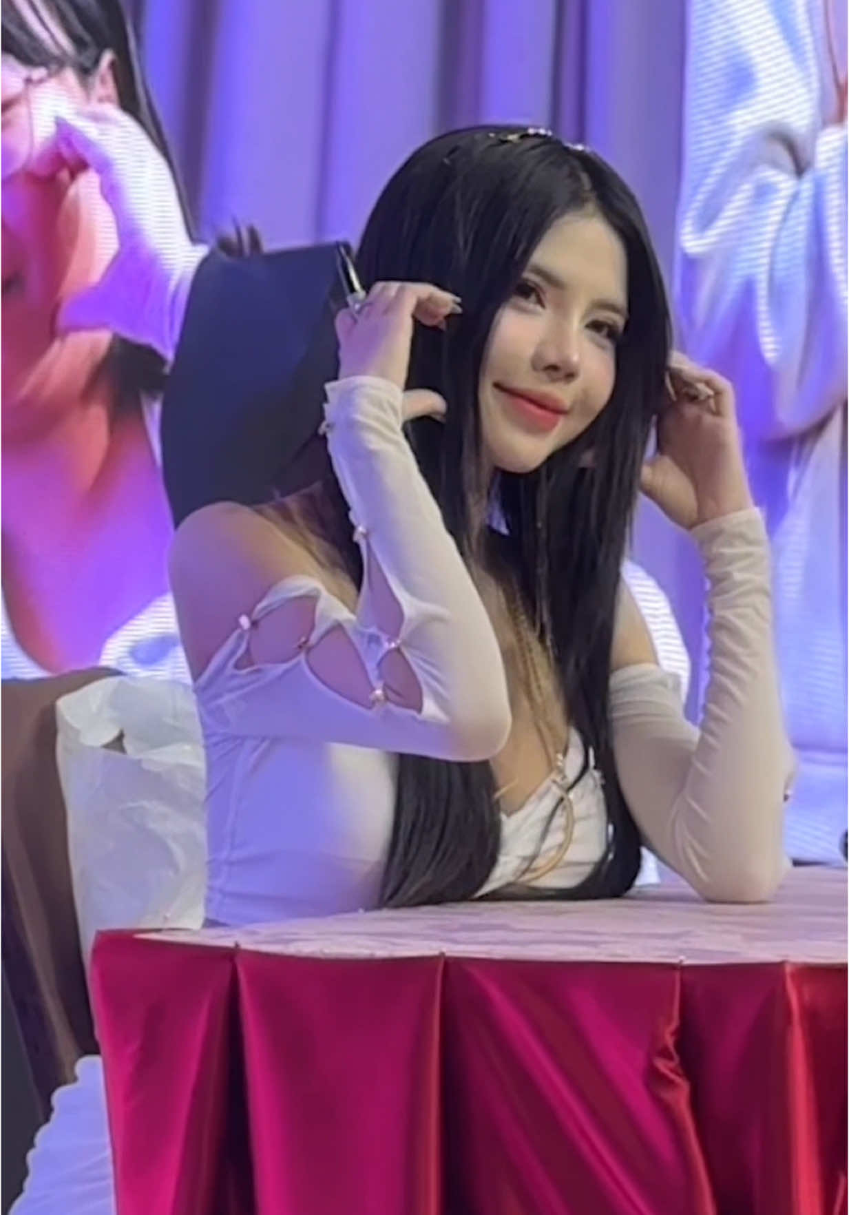 @Mai Dora