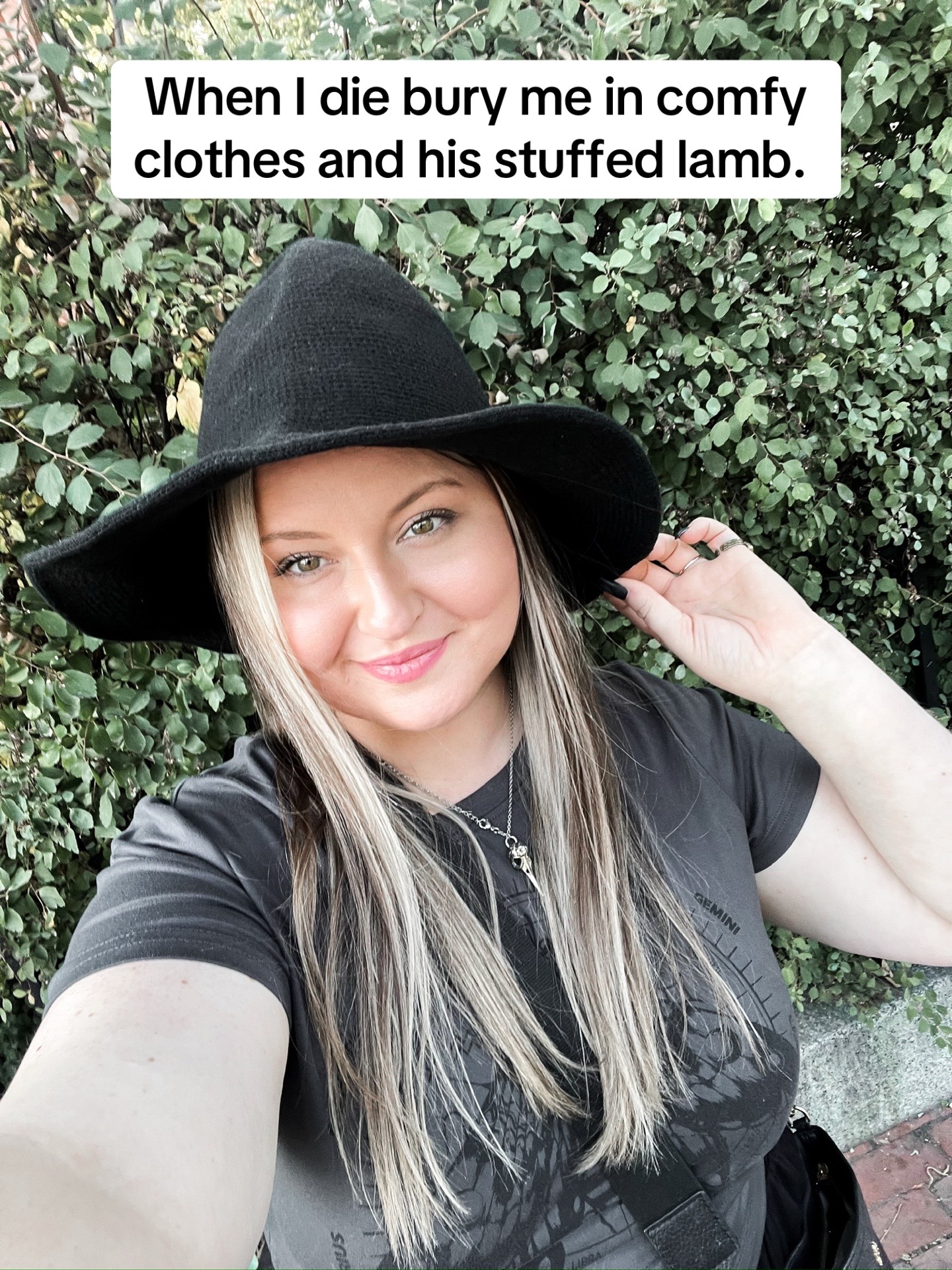 @Harper Ashley - Author