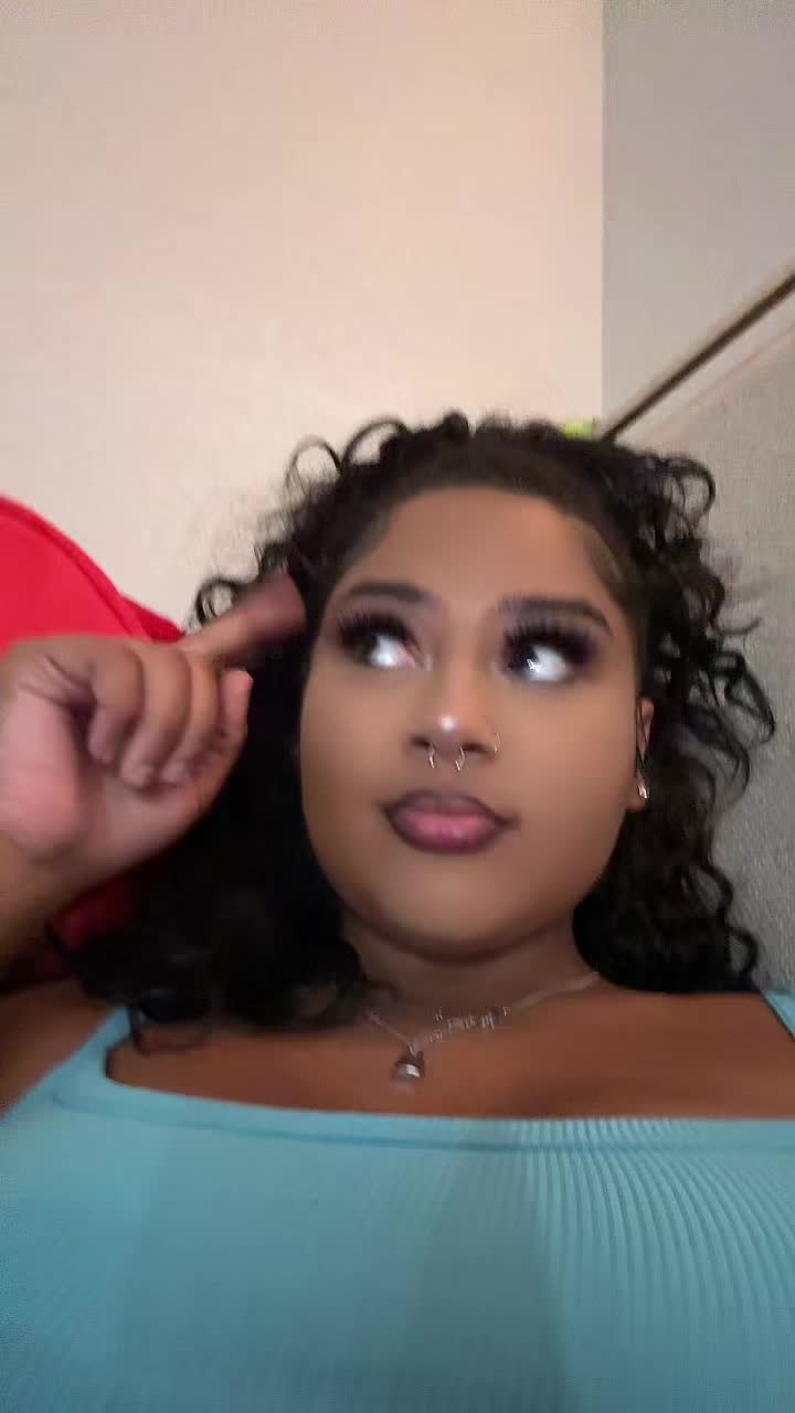 @liyah ♉︎ .