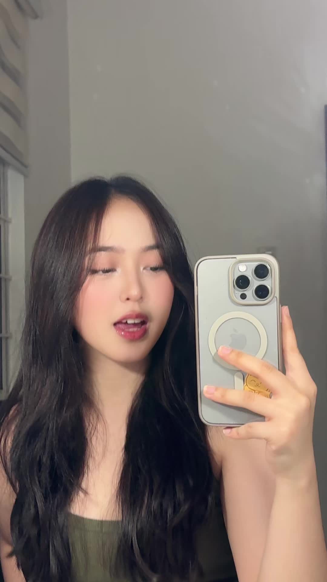 @annamariee