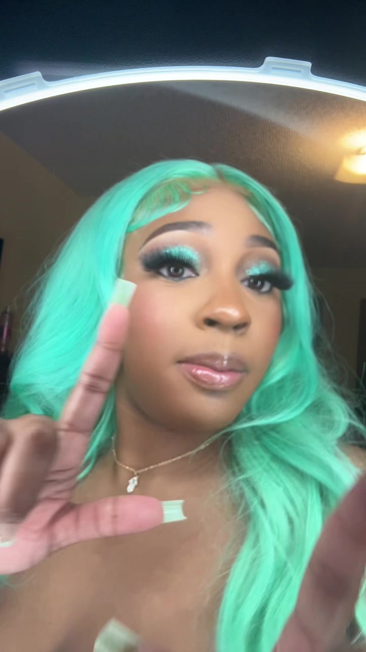 @ch.anicee