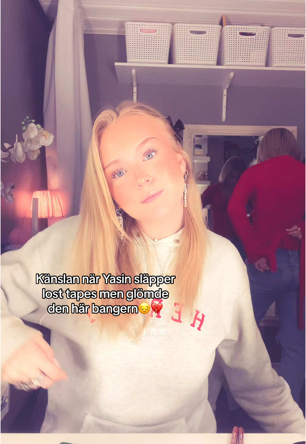 @Emelie