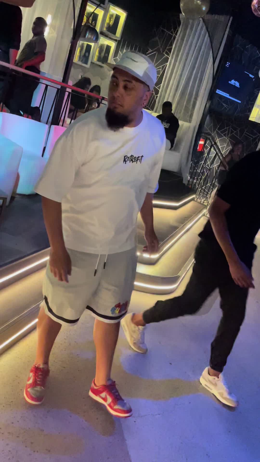 @zubi_the_mc