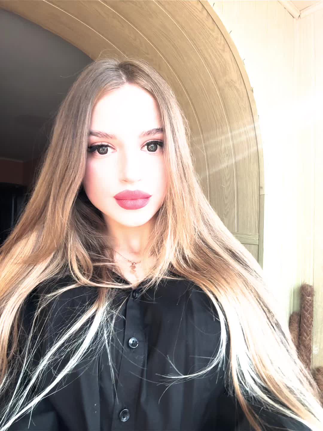 @ANGELHI22