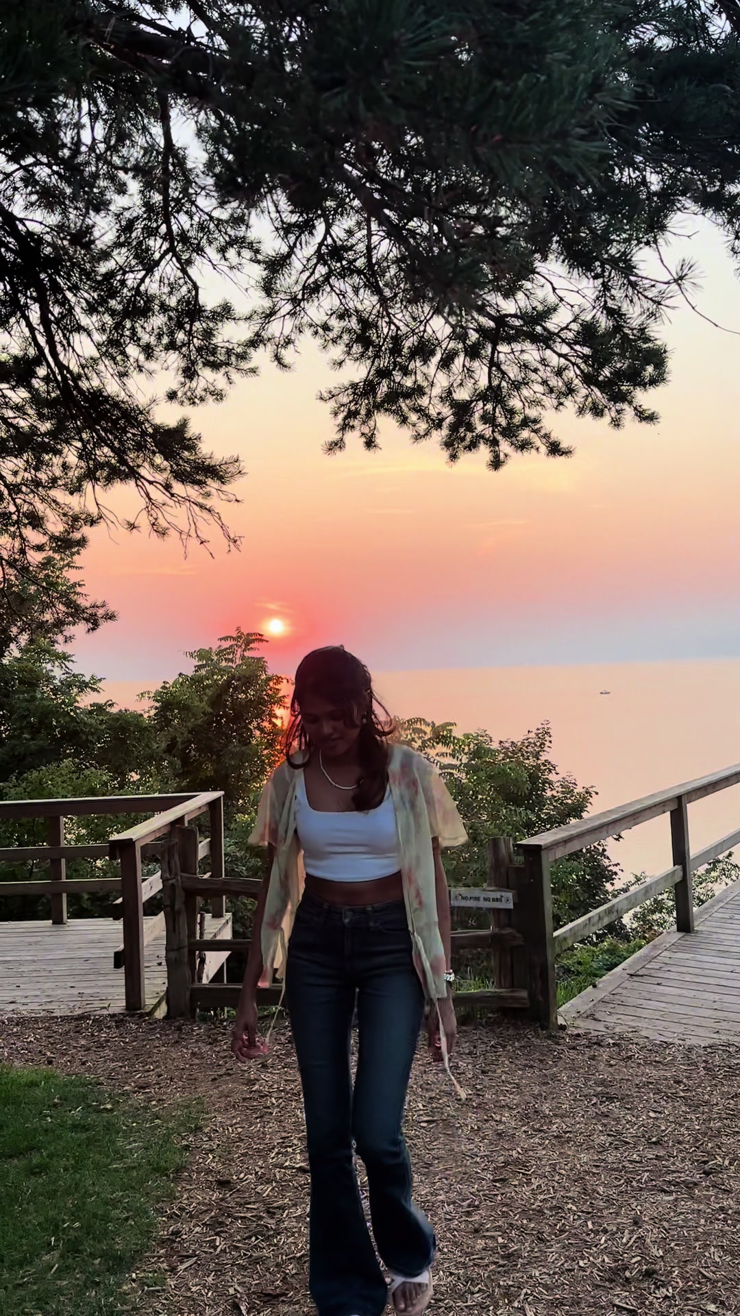 @Aneesa 🇱🇰🇦🇪
