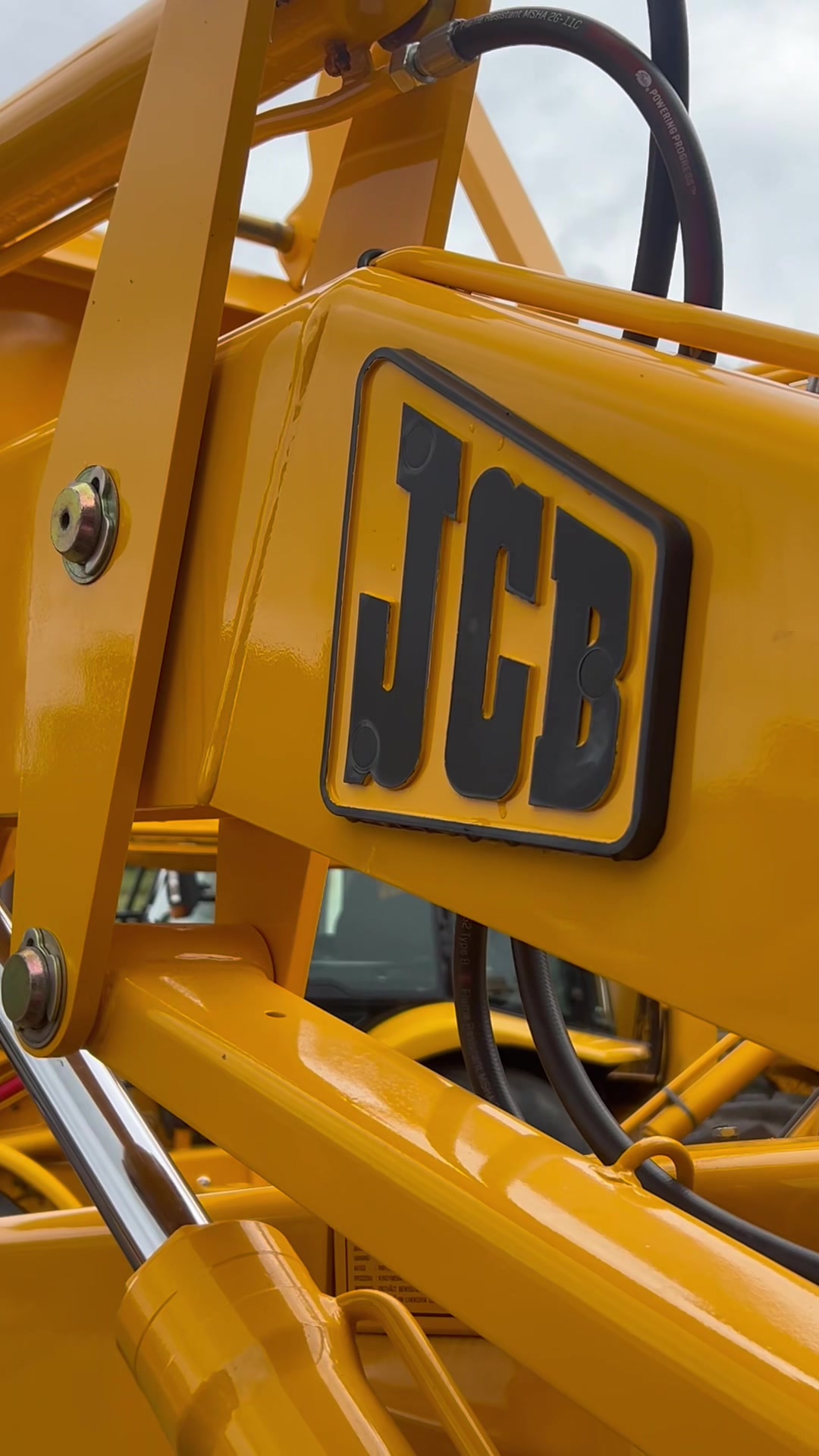 @Retro JCB