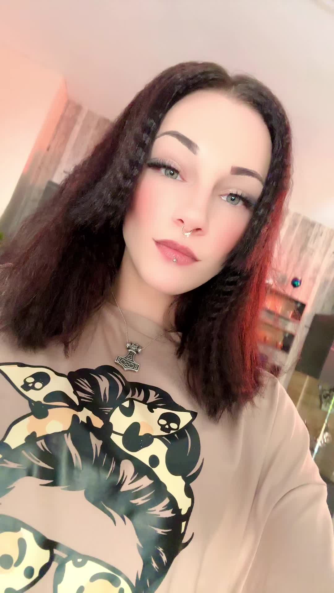 @_valkyrie.mama_
