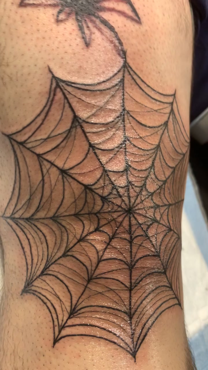 @Lazyboy_tattoos