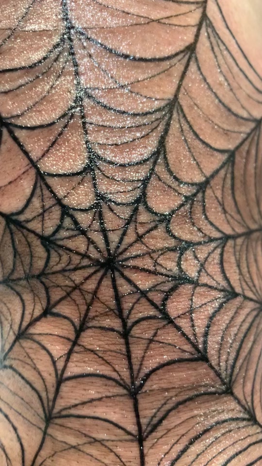 @Lazyboy_tattoos