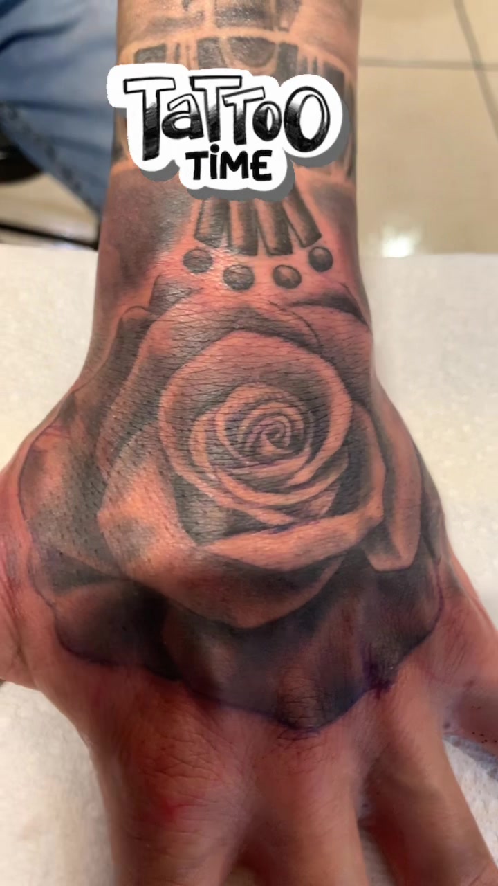 @Lazyboy_tattoos