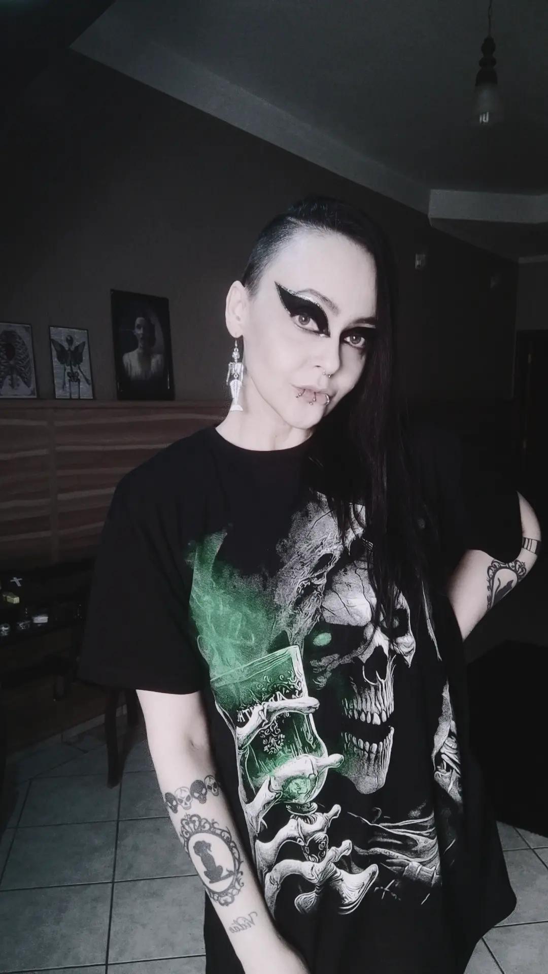@⚜️🖤💀Goticona Voadora🔮🪞🦇