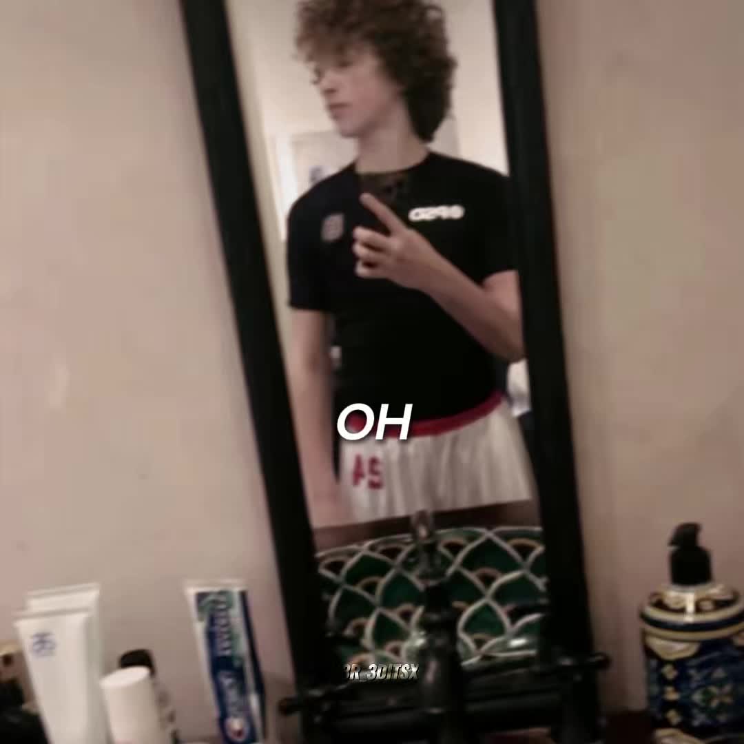 @𝘤𝘩𝘦𝘳 🦦