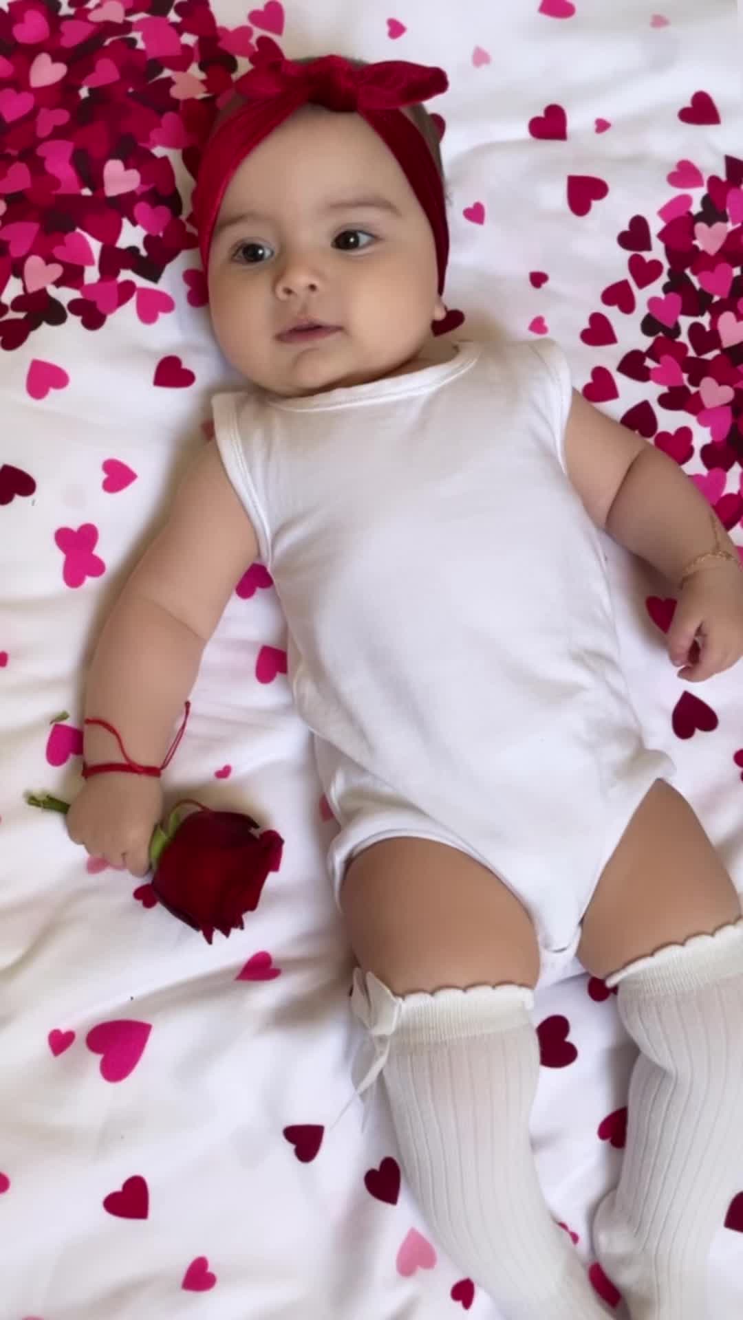 @Adina | Mom of Amira & Briana