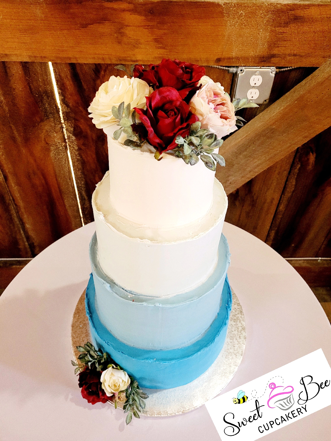 @Sweet Bee Cupcakery