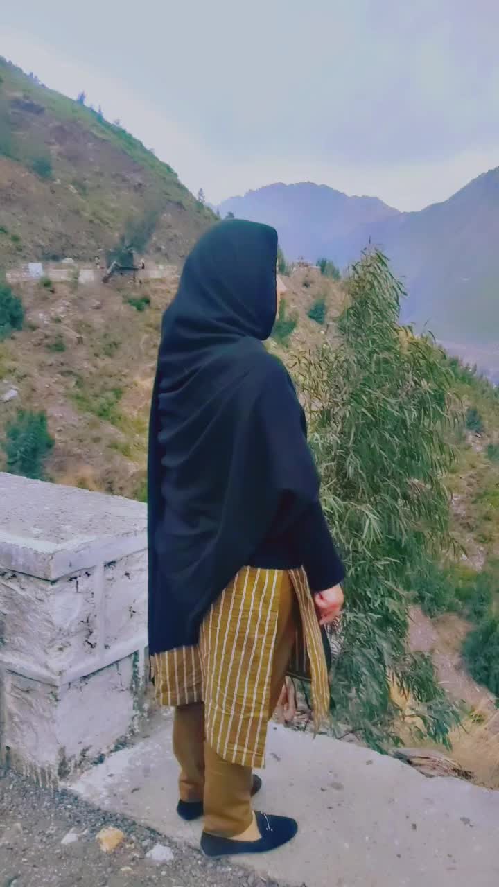 @Meenakhan(Kharoo)