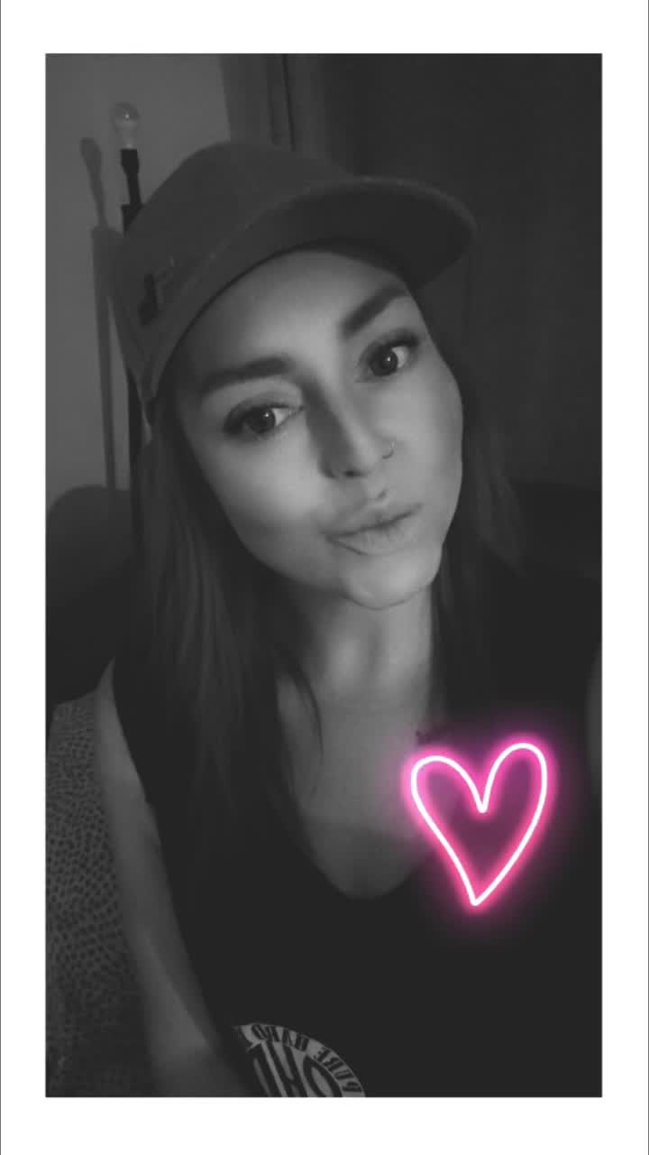 @Milfie_11official