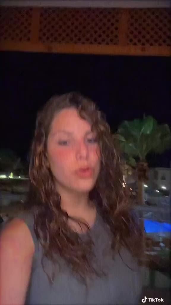 @𝓜🍒