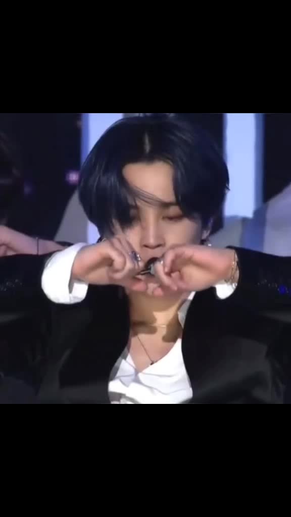 @Hyunjin hayatım olmuş ✨😻