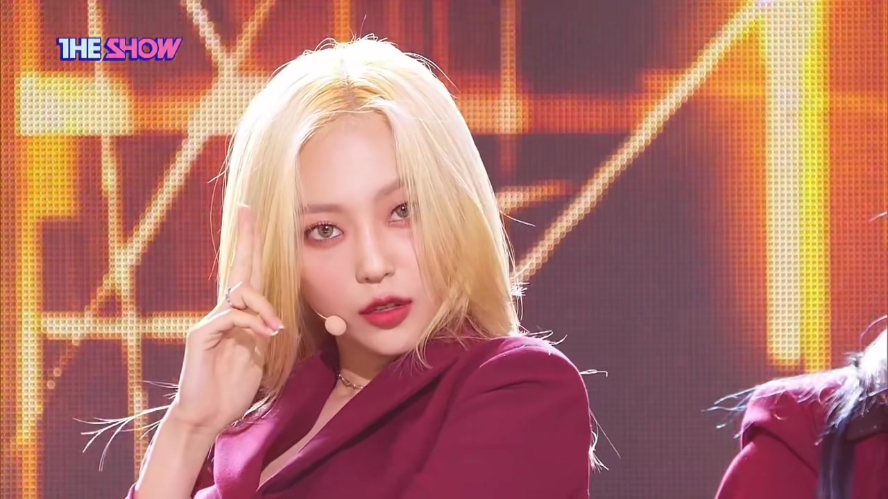 @girlgroupstage &middot;͜&middot;♡