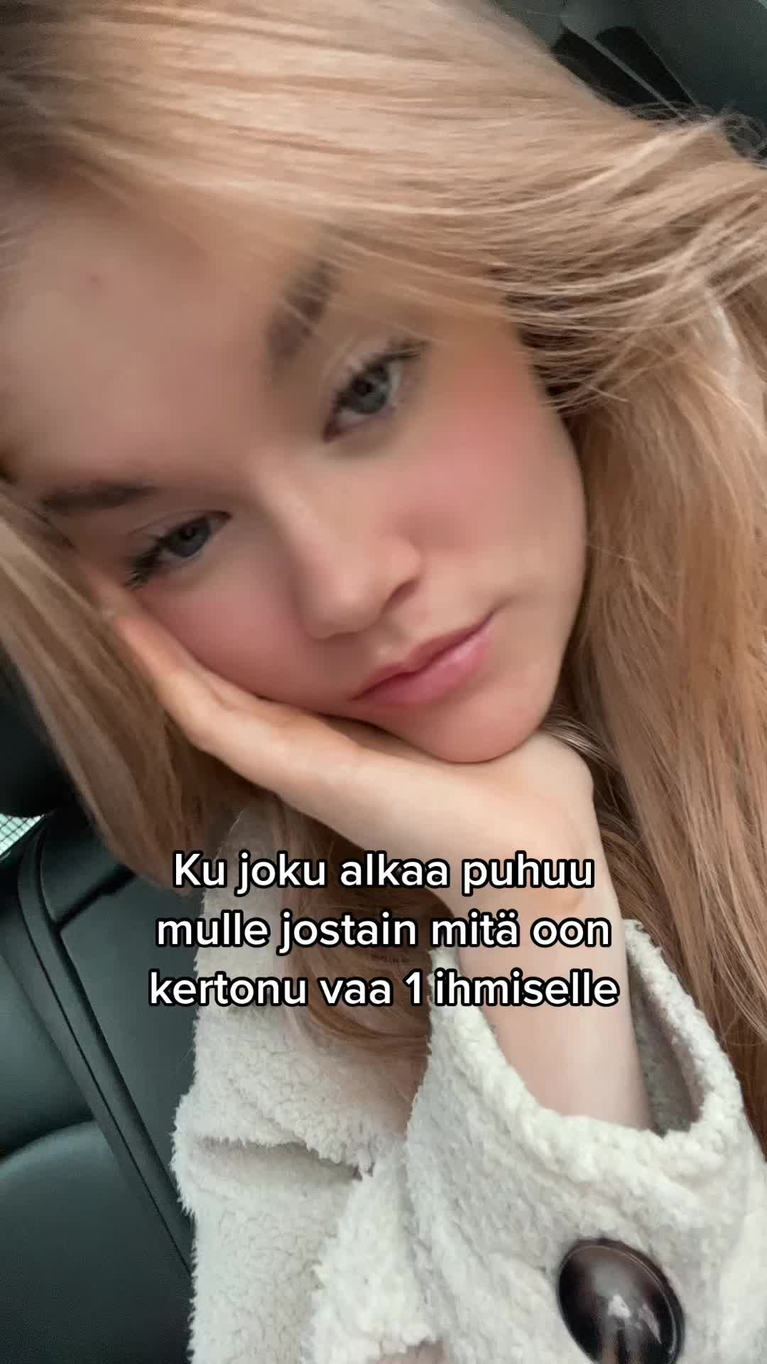 @neanoora