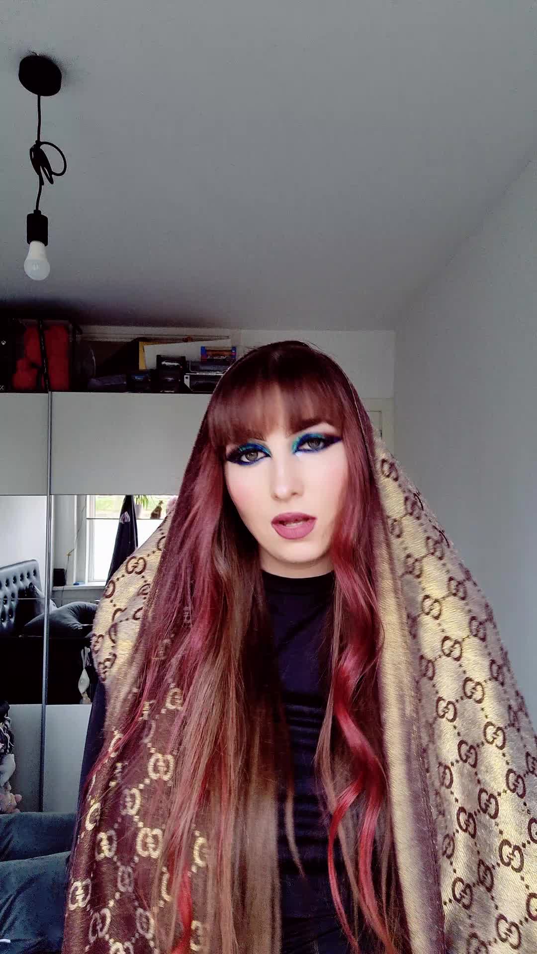 @👑KITTI HERCEGNŐ👑