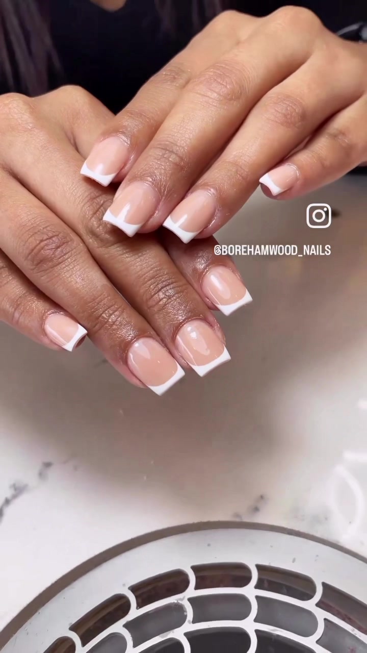 @BOREHAMWOOD&ensp;NAILS