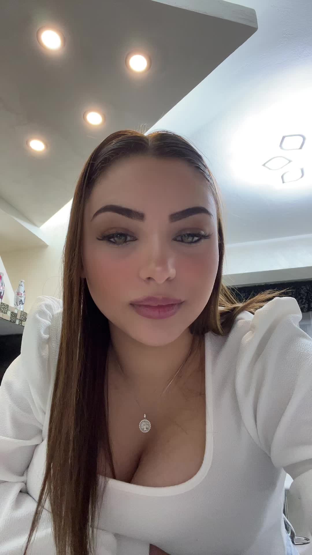 @𝓛.