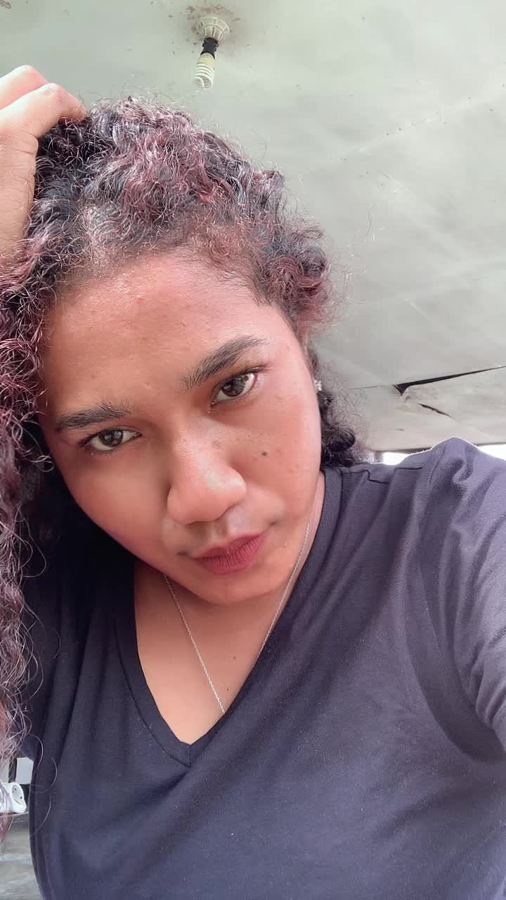 @VhalyKbarek🦋