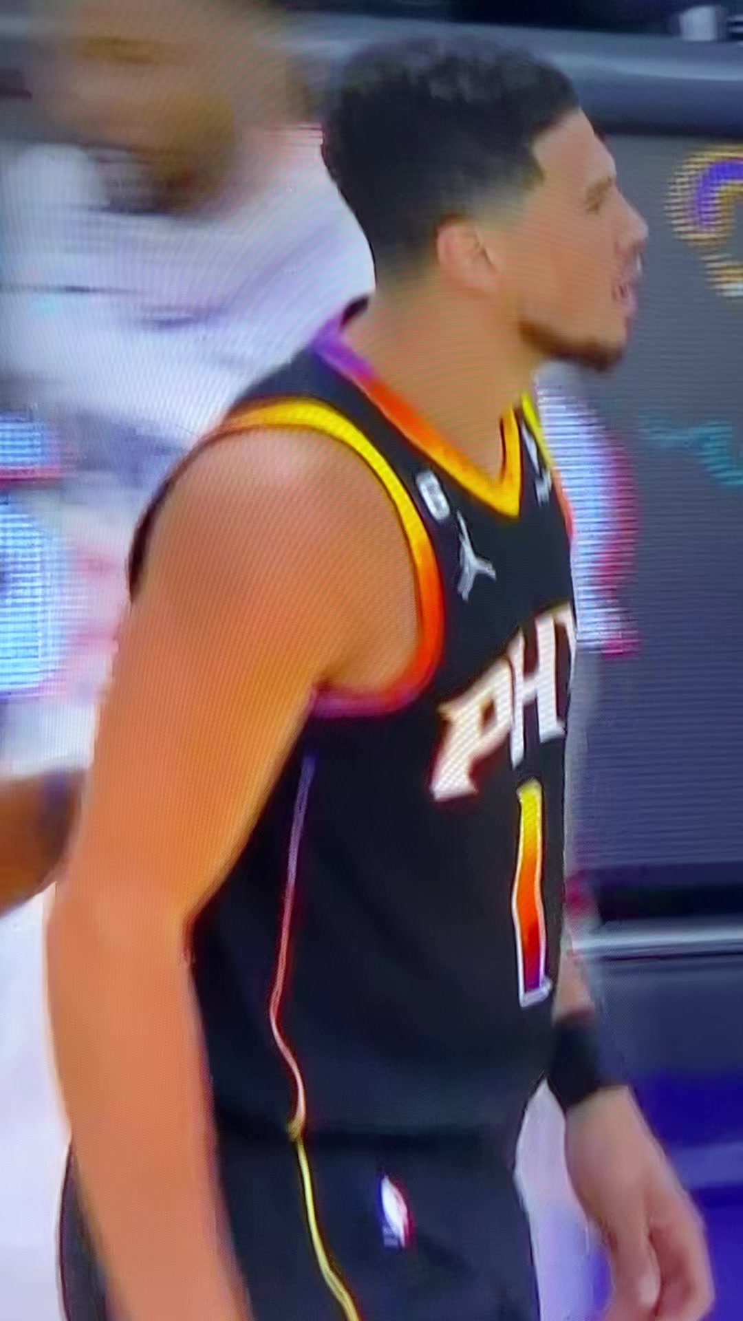 @armanibuckets