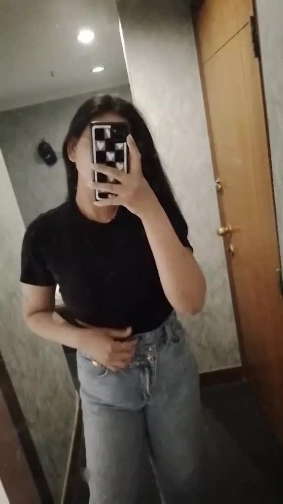 @user855883756394