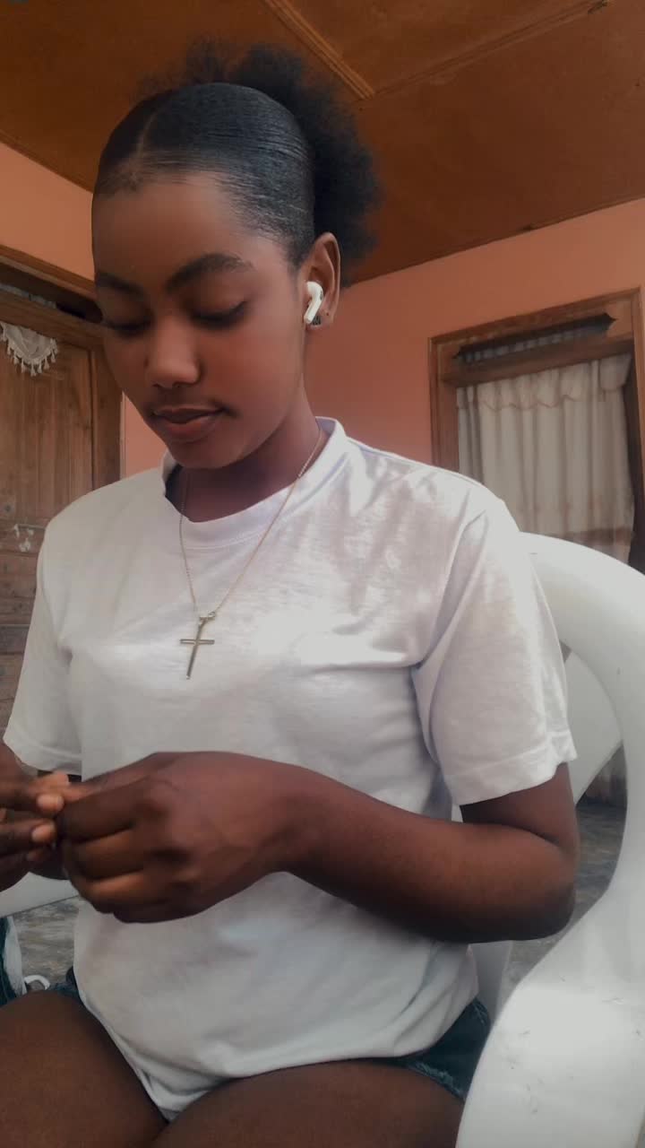 @Labellenana010