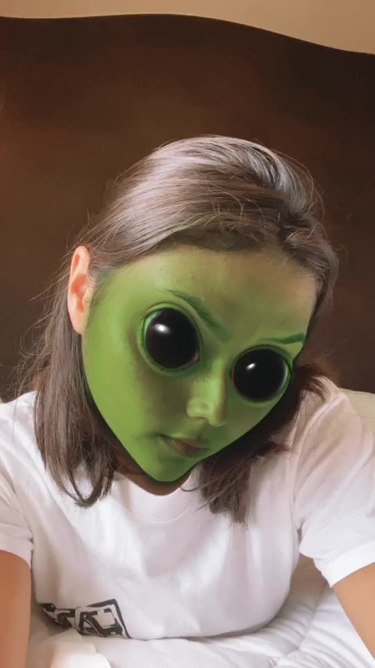 @Layna