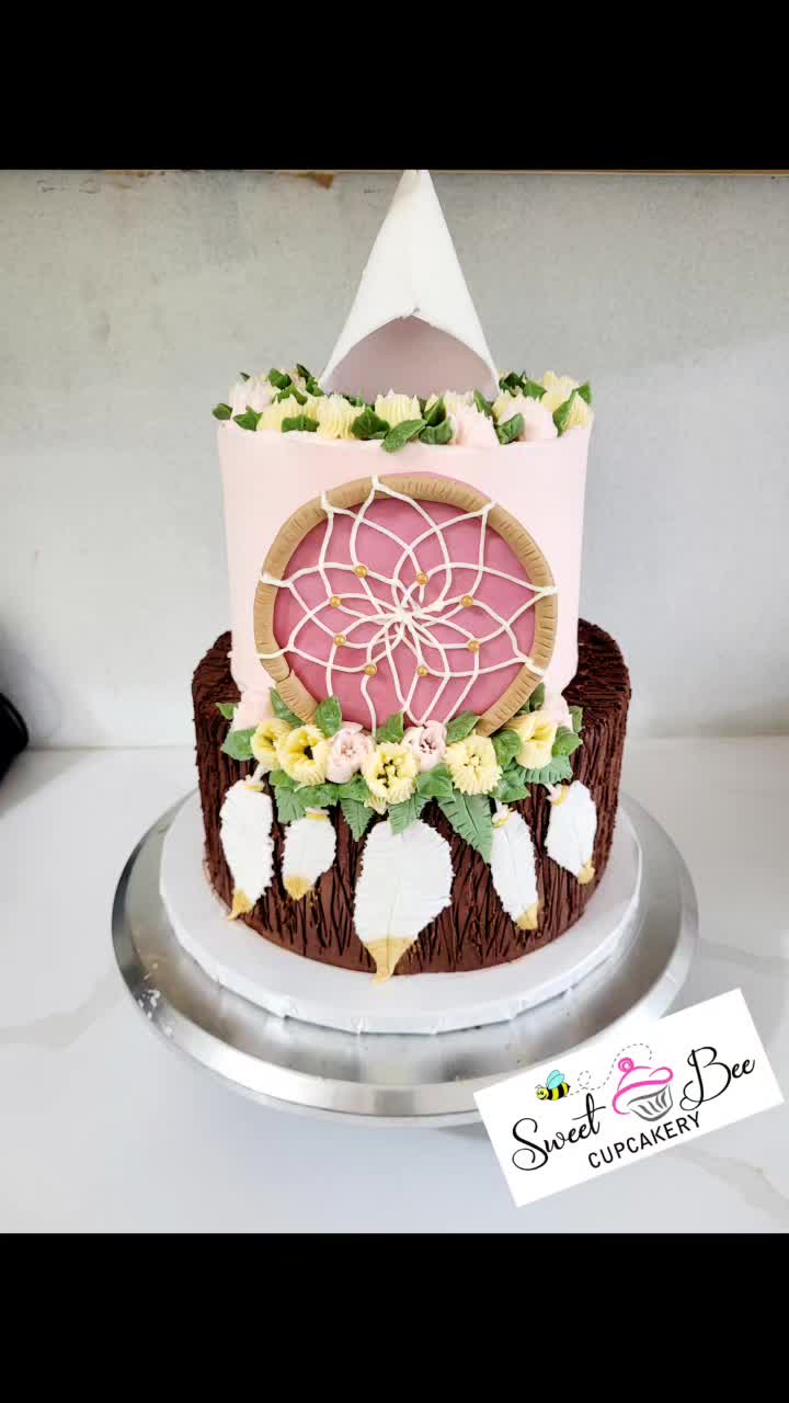 @Sweet Bee Cupcakery