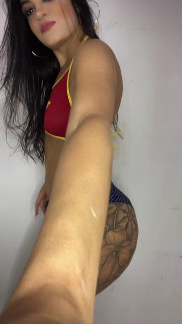@Dinaiara