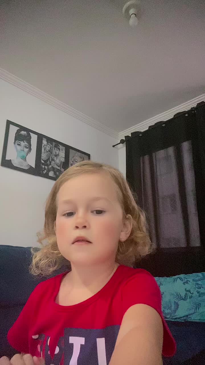 @Juliana🌈❤️