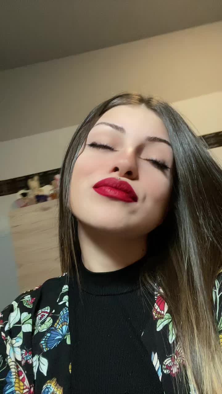 @BEATRICE🖤