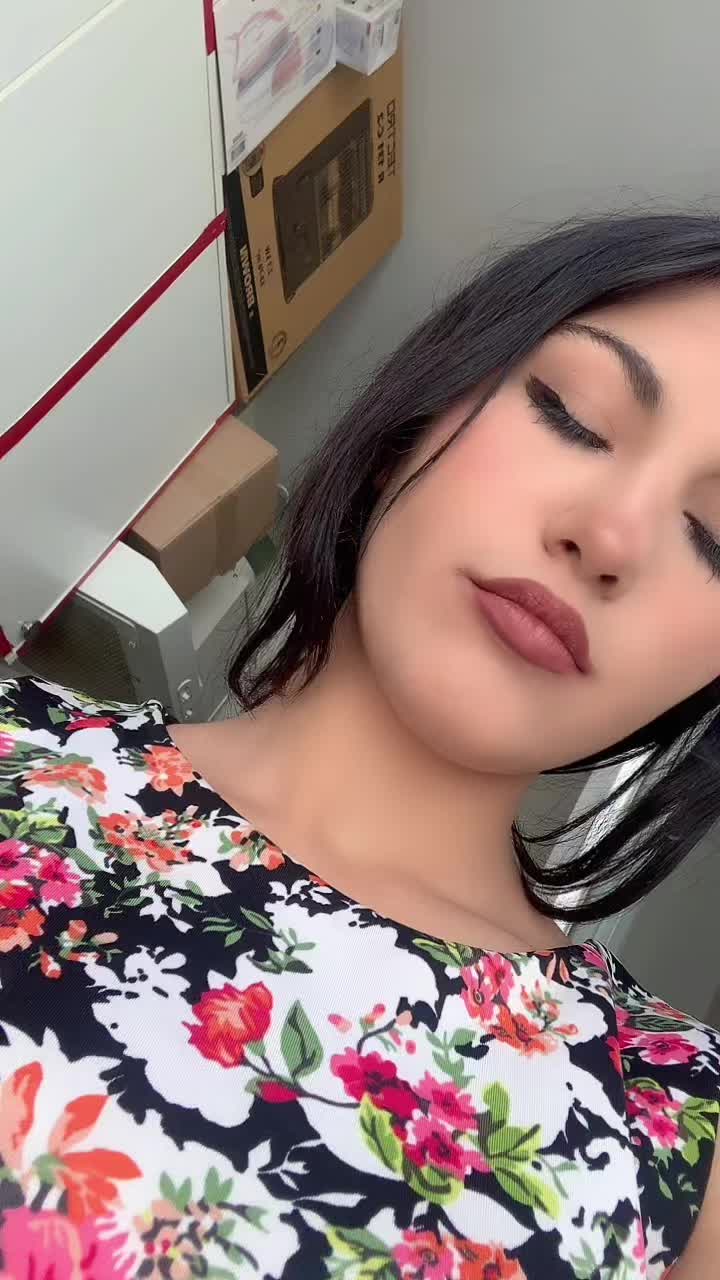 @🖤