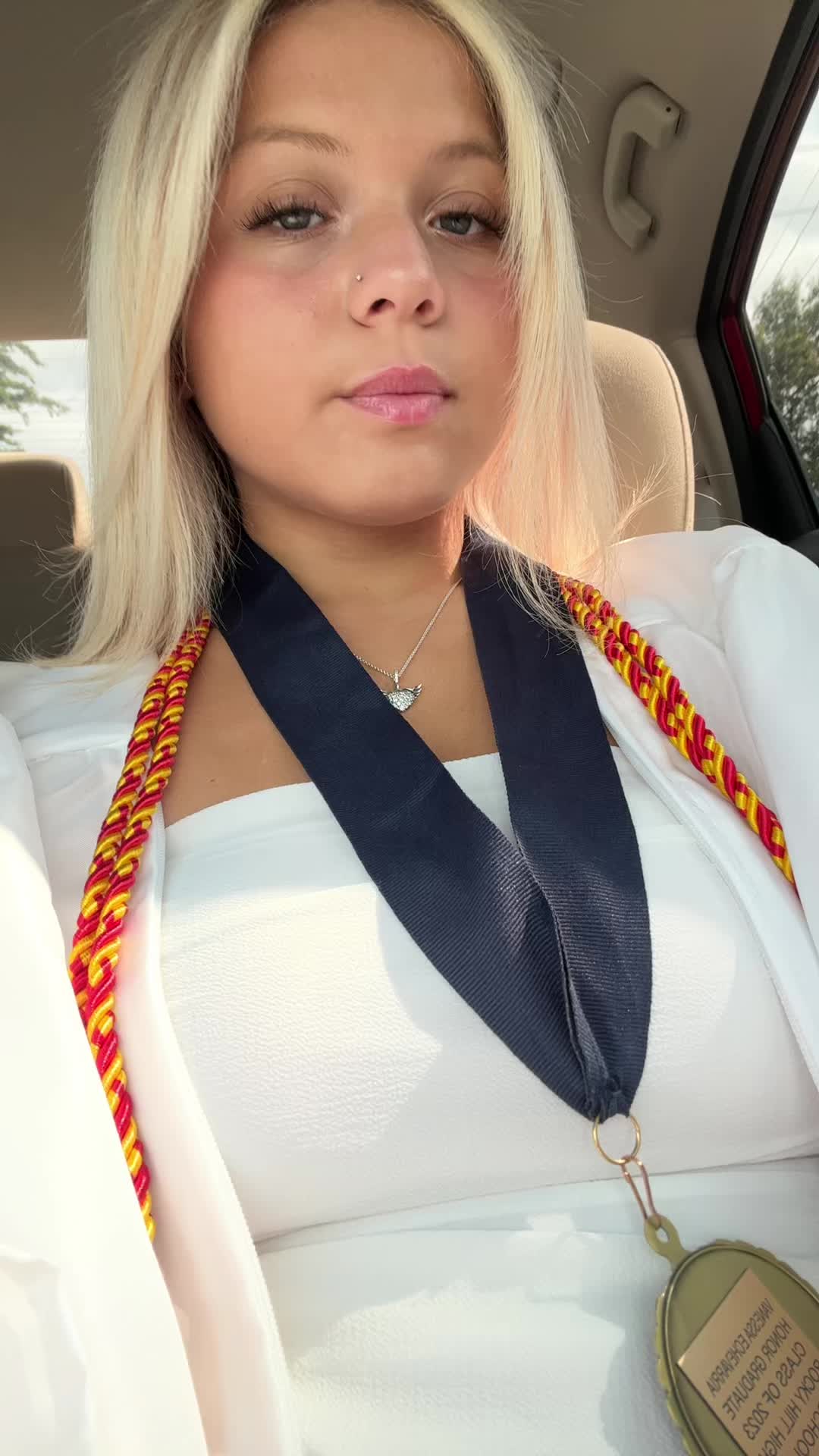 @vanessa 🤨