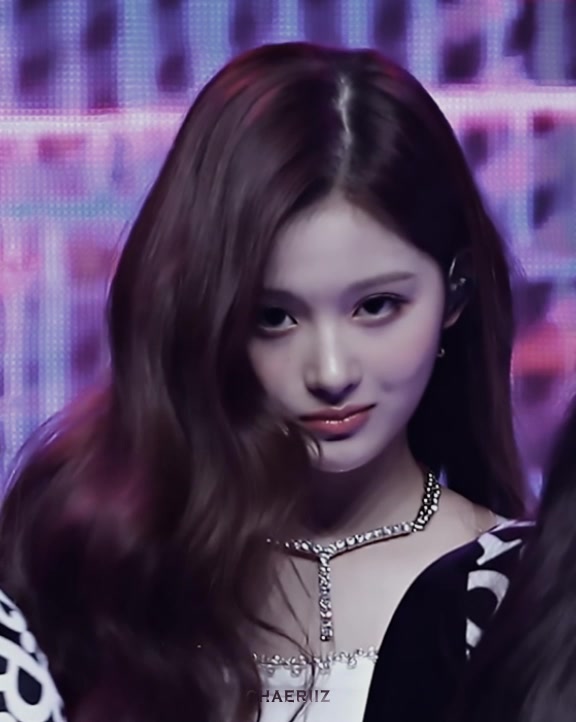 @Jane <3 || chaeriiz