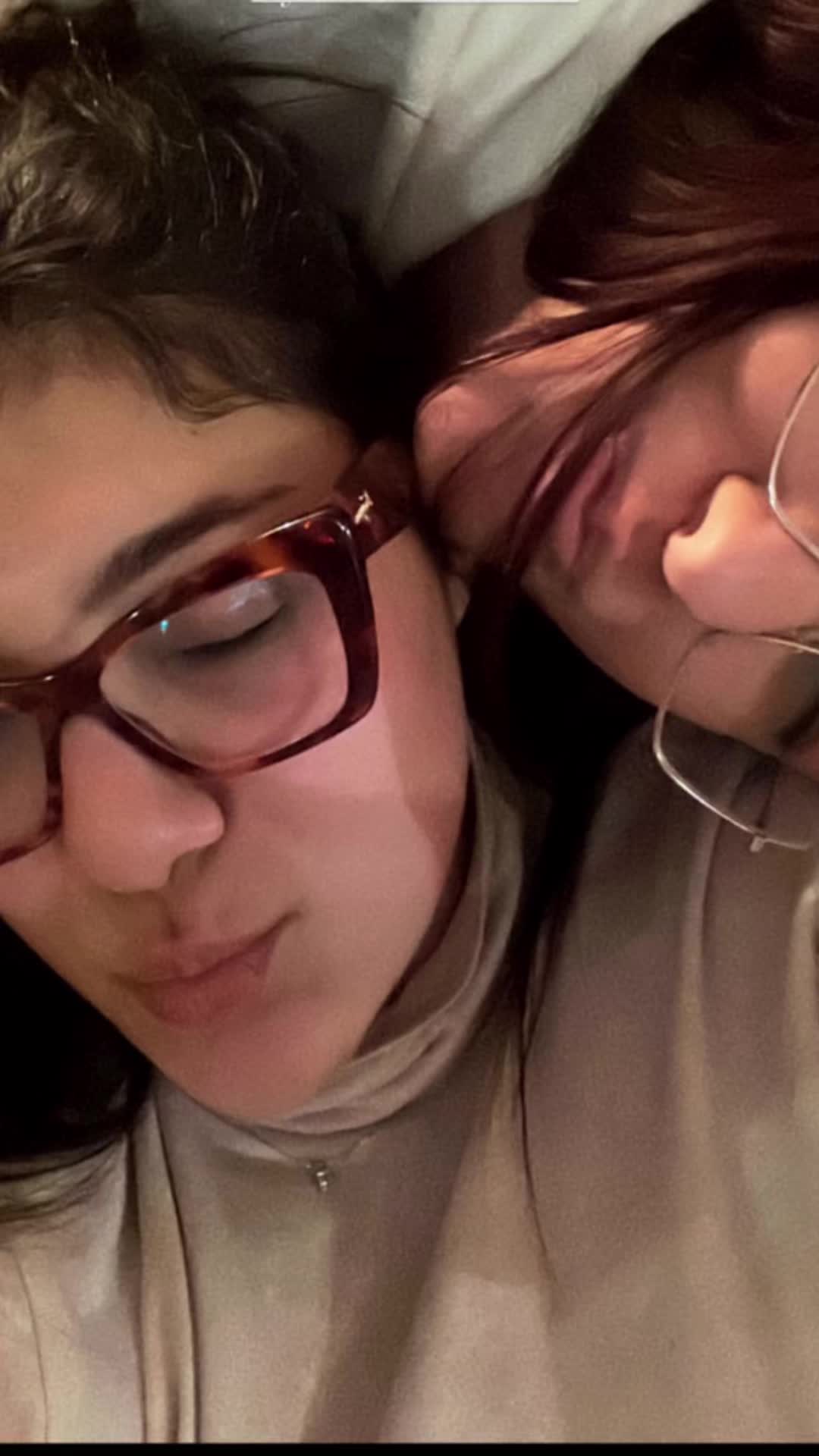 @yleniaaa