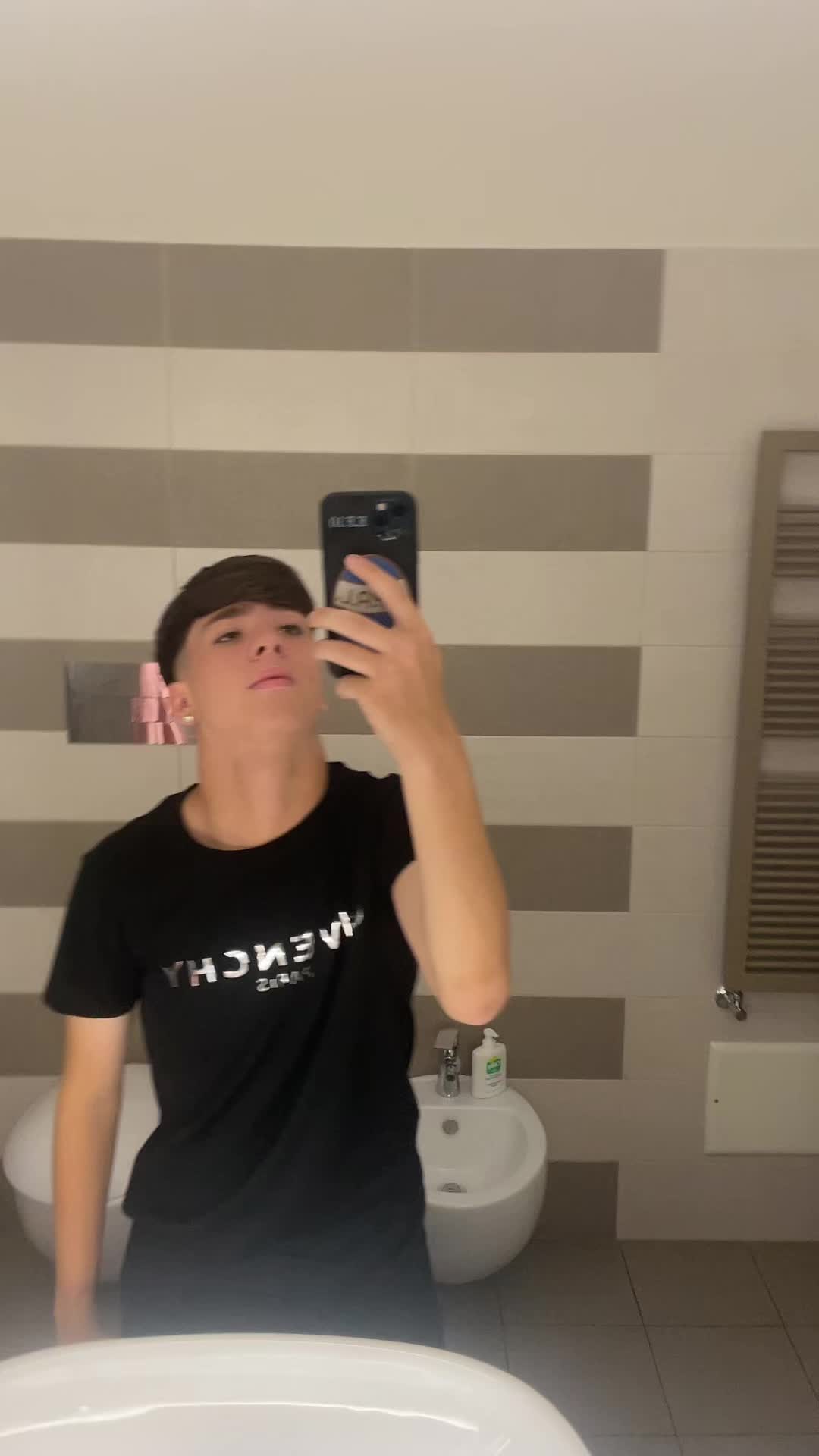 @eliafavicchio