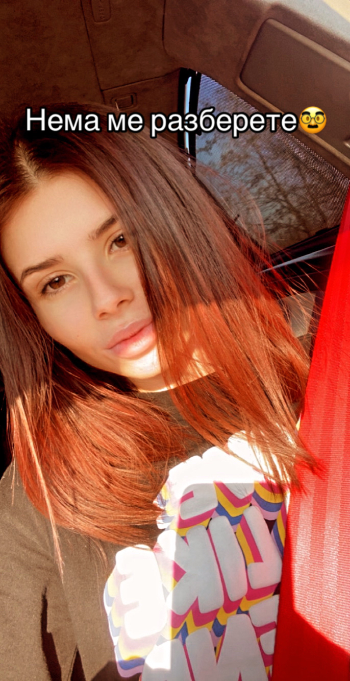 @Velislava🦦