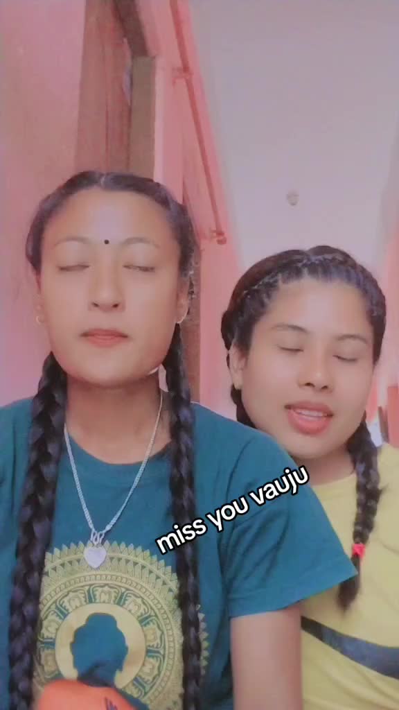 @Moicha 🫂🫶🌻