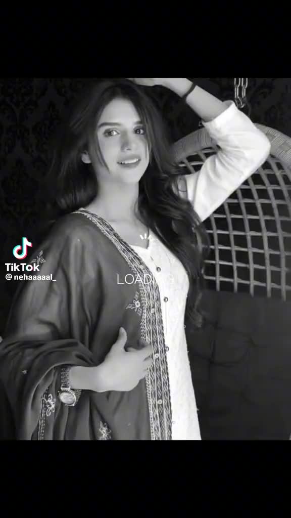@PAGAL LARKI