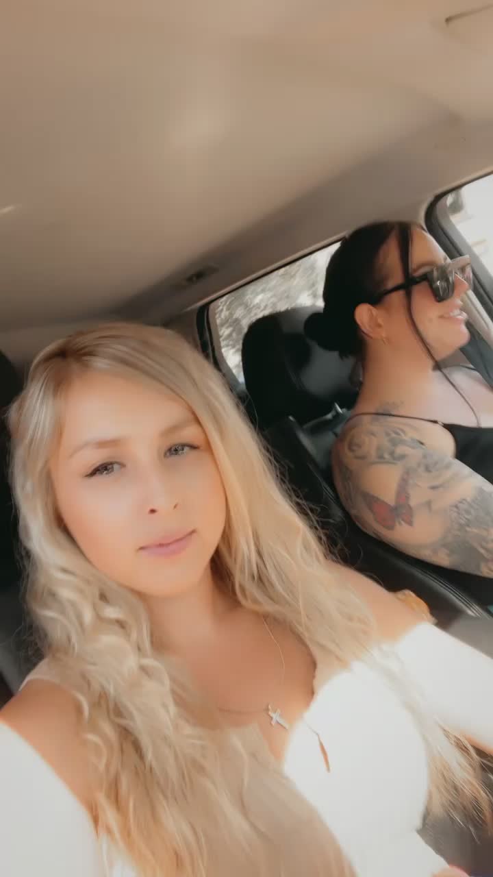 @Hollyyy