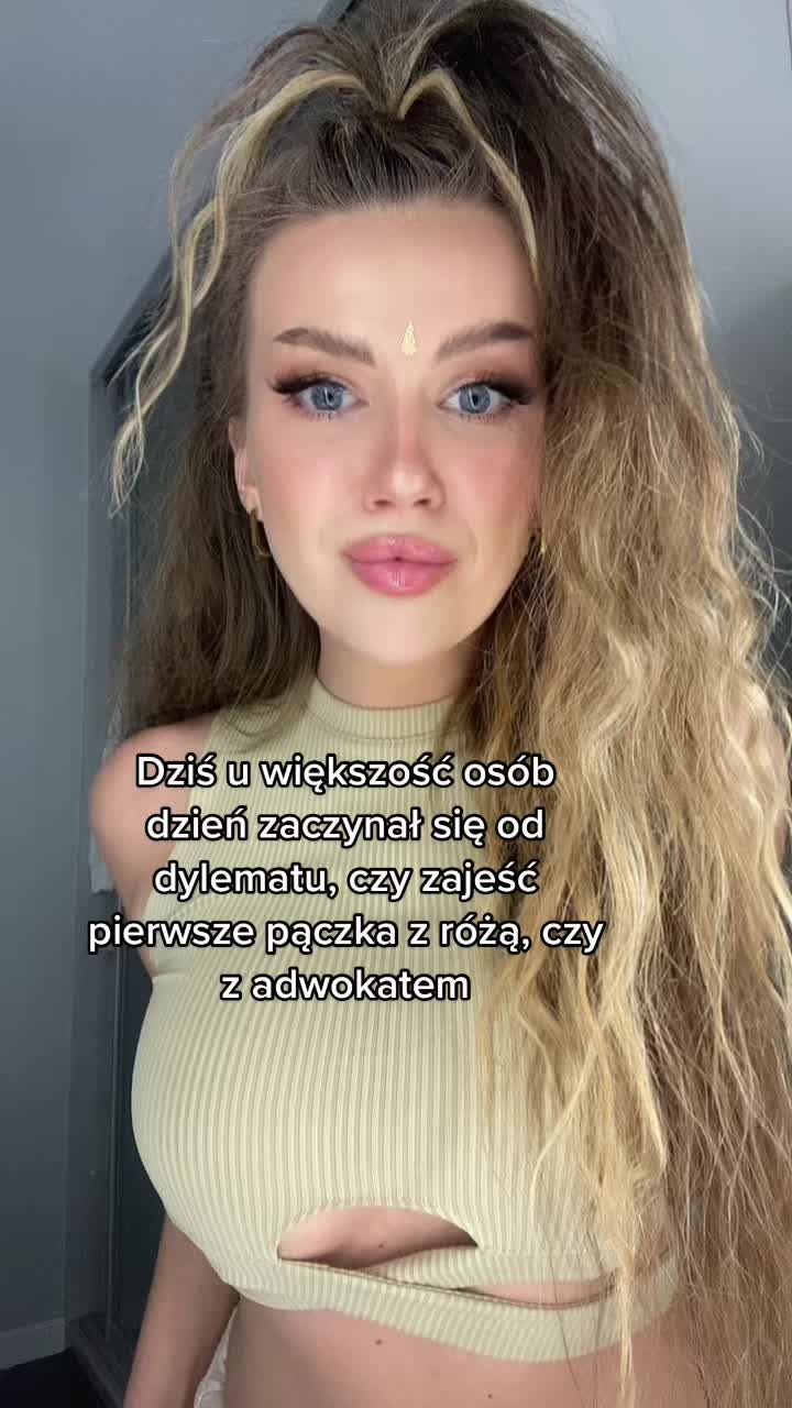 @Laura Elliem