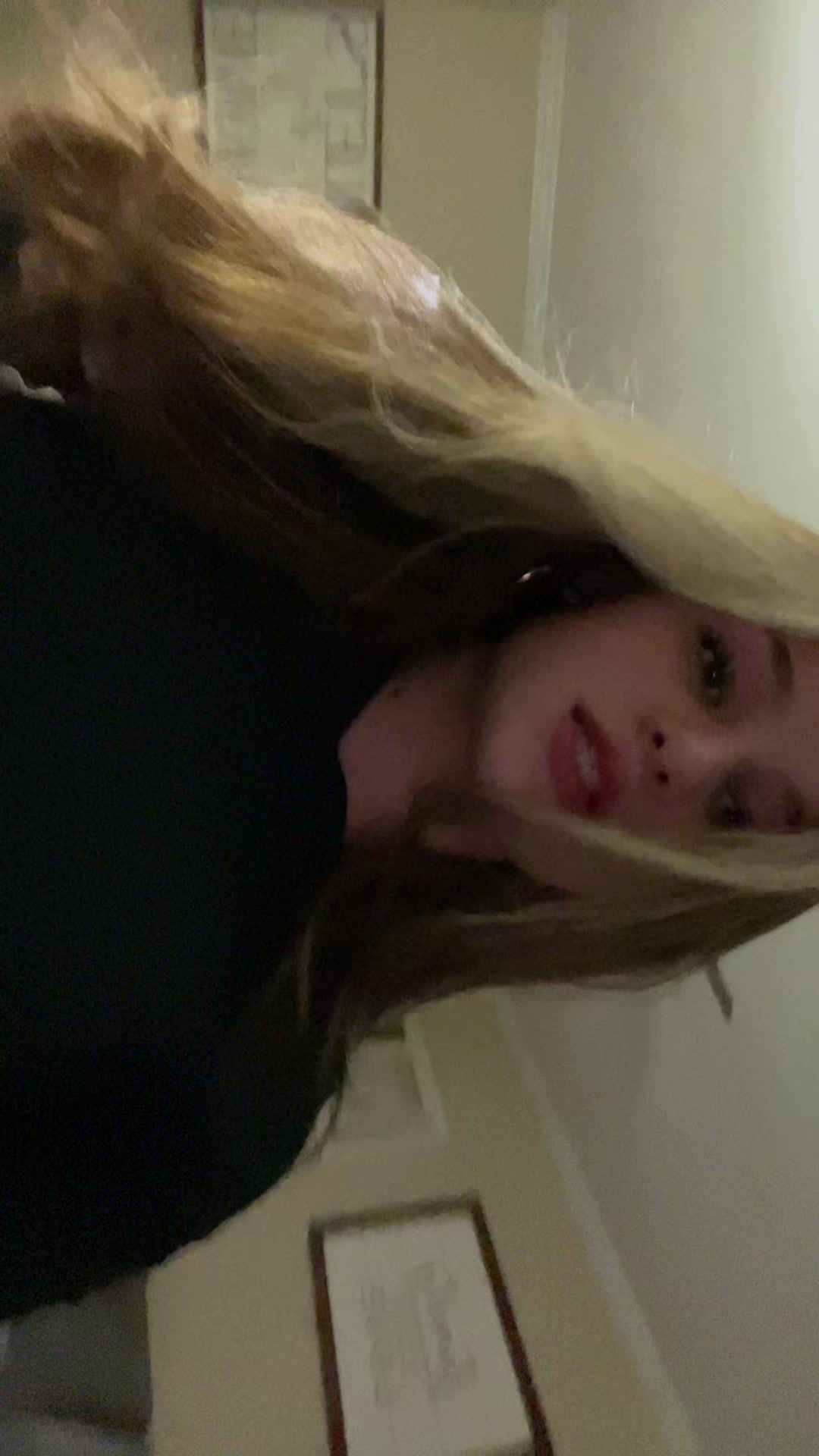 @bella