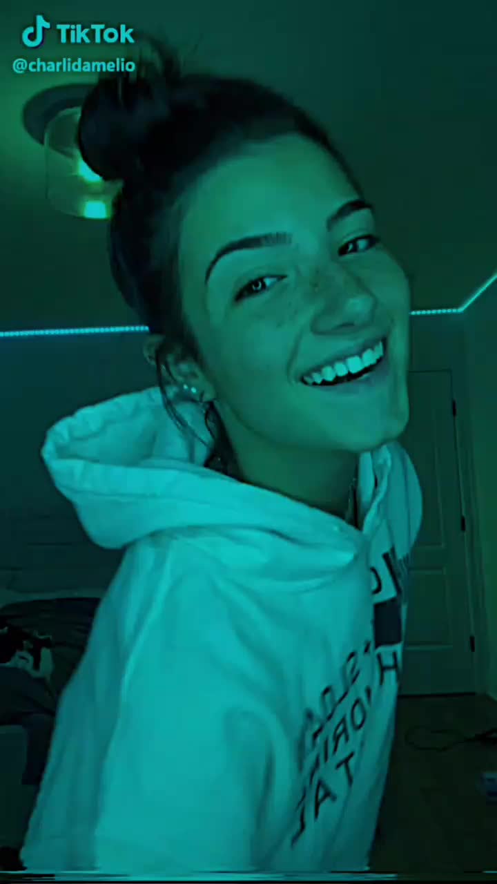@𝐋𝐞𝐲𝐲🤎