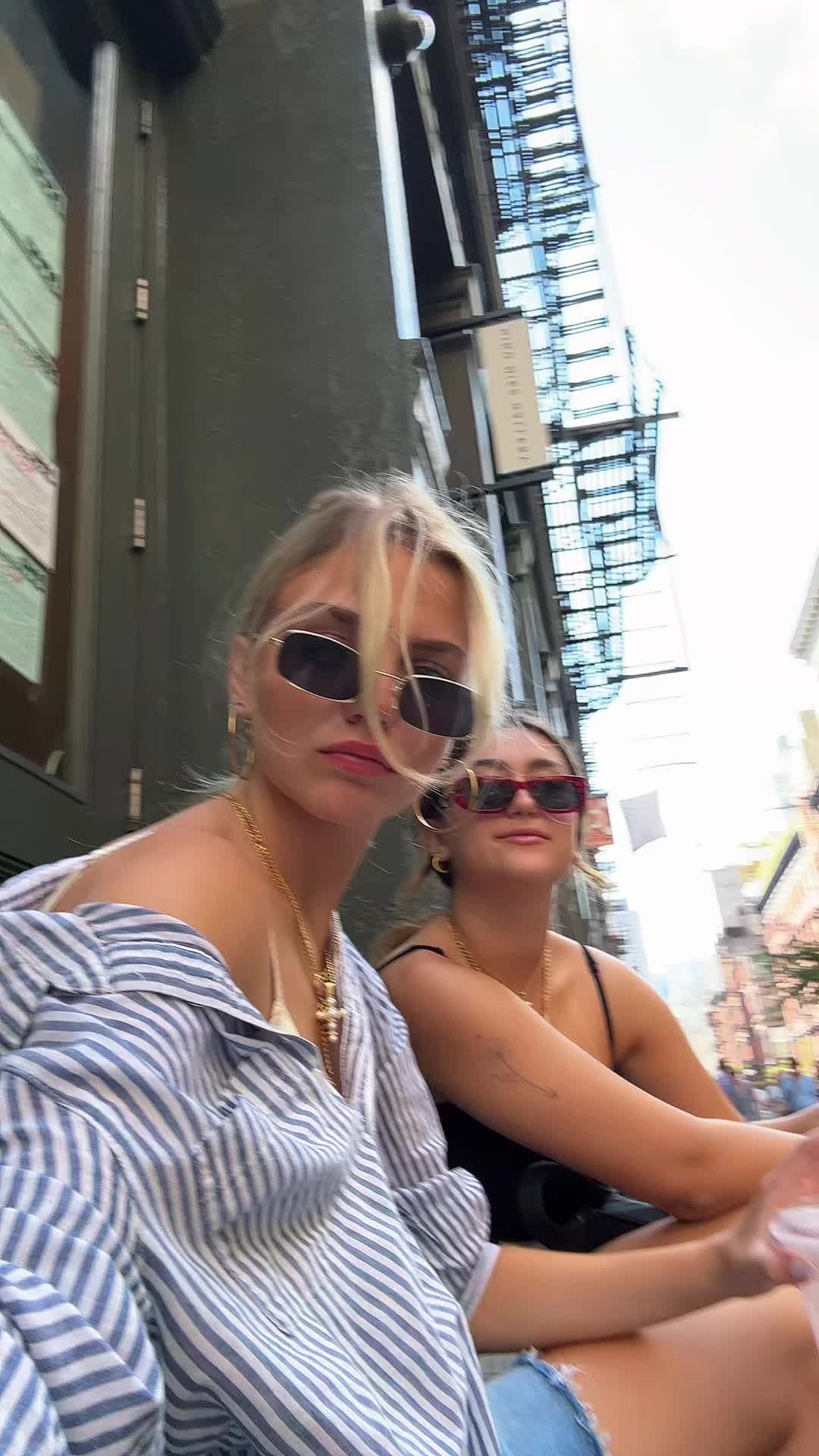 @Hm